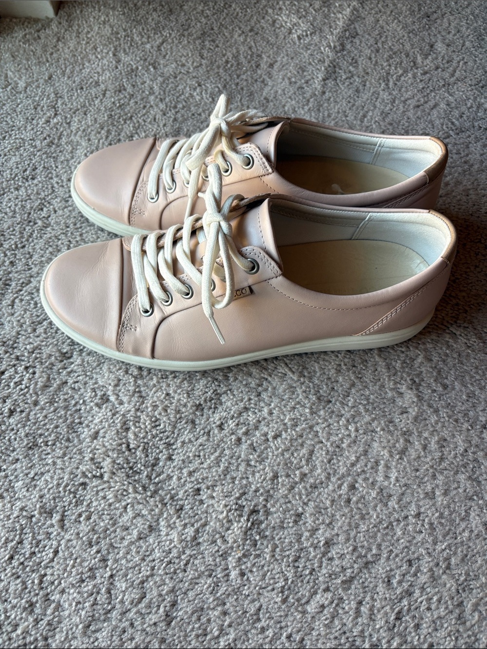 Ecco Soft 7 Sneaker- Color Rose Dust